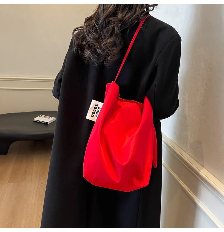 Bolsa Tote Minimalista Premium