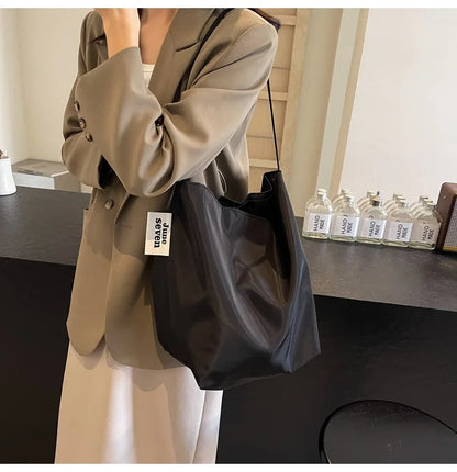 Bolsa Tote Minimalista Premium