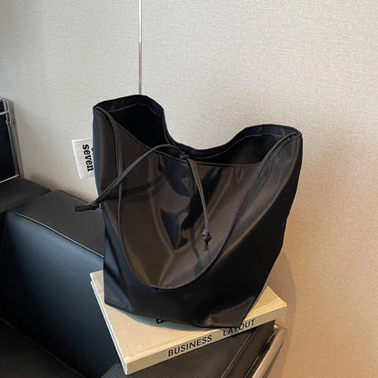 Bolsa Tote Minimalista Premium
