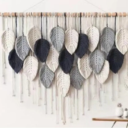 Tapeçaria Macramê Boho Premium — Folhas e Penas para Decoração
