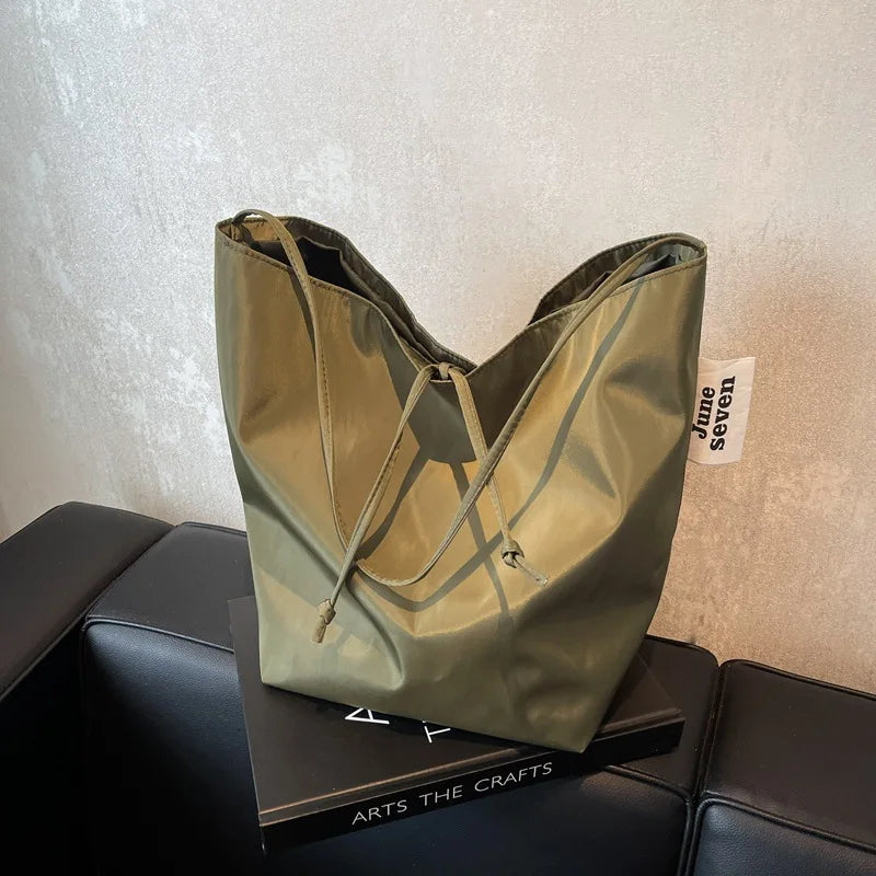 Bolsa Tote Minimalista Premium