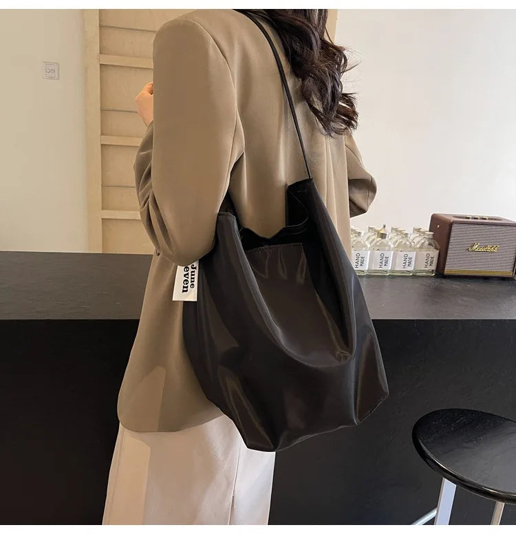 Bolsa Tote Minimalista Premium