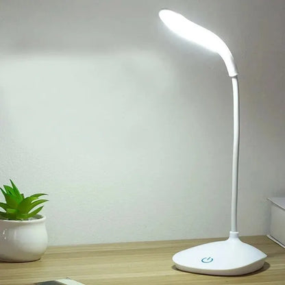 Luminária de Mesa LED Premium com Proteção Ocular