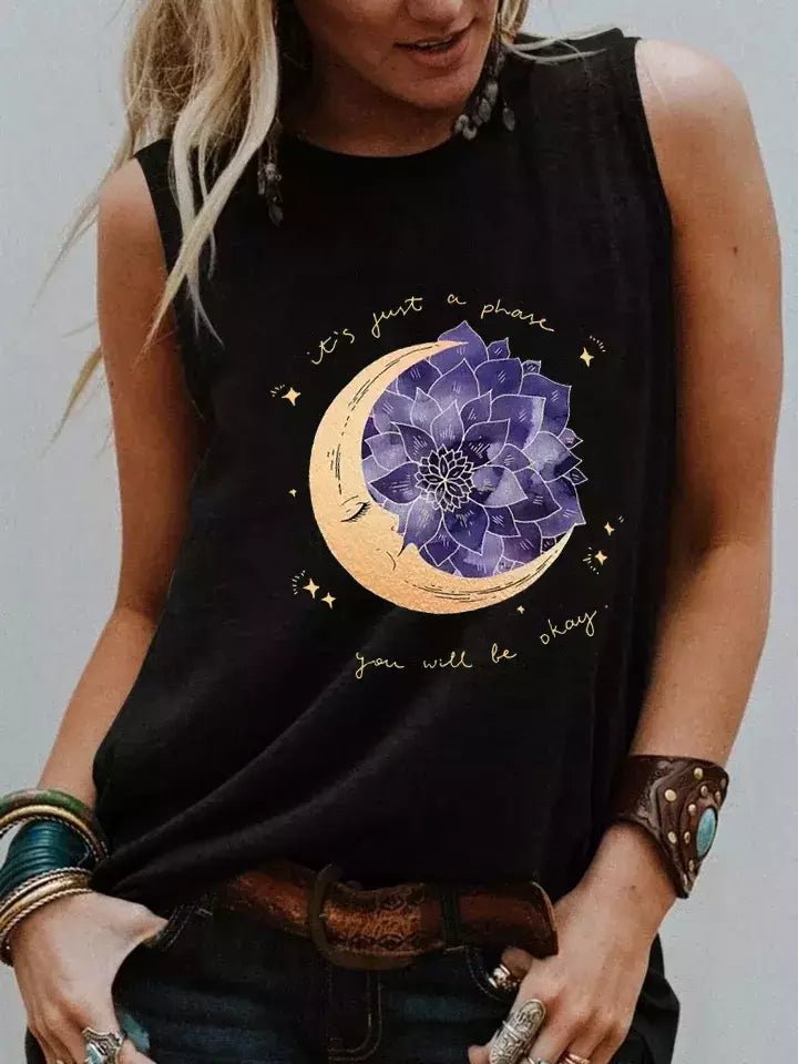 Camiseta Casual - Estampa Lua & Flor de Lotus Preto L vendido por Aloha Spirit Store